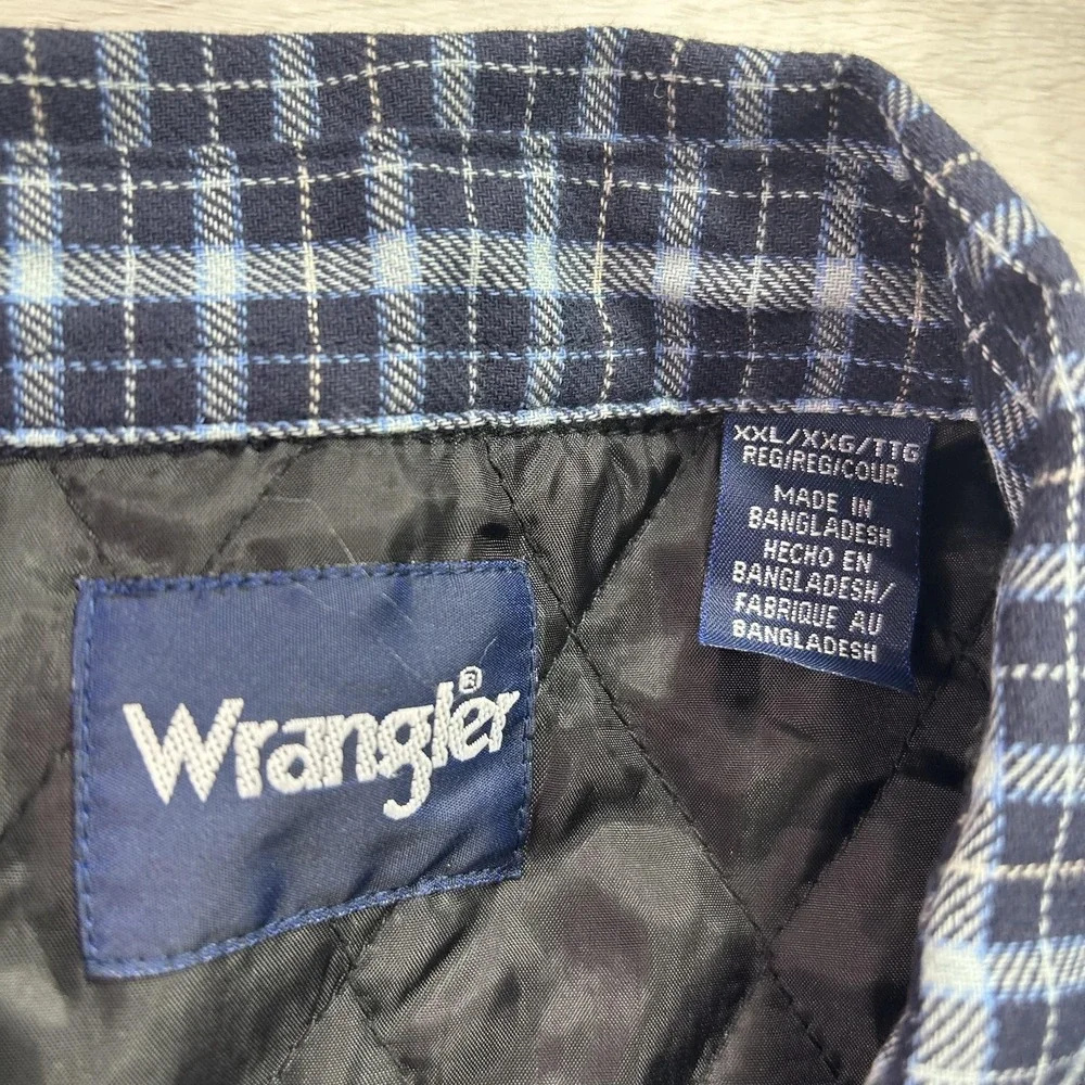 NEW Wrangler Jacket Mens 2XL Blue Plaid Quilted Flannel‎ Western Snap Shacket